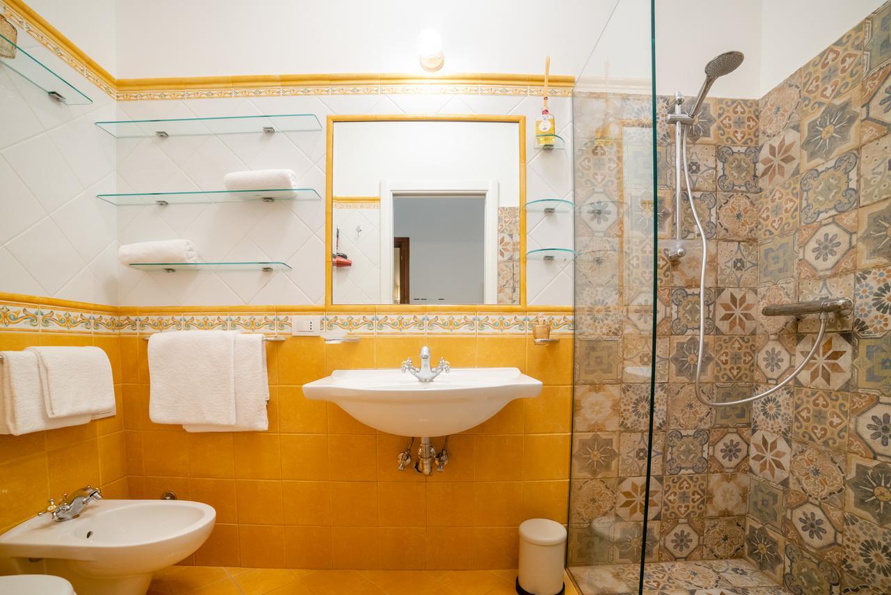 Vilagos Apartments & Loft ตาออร์มินา ภายนอก รูปภาพ