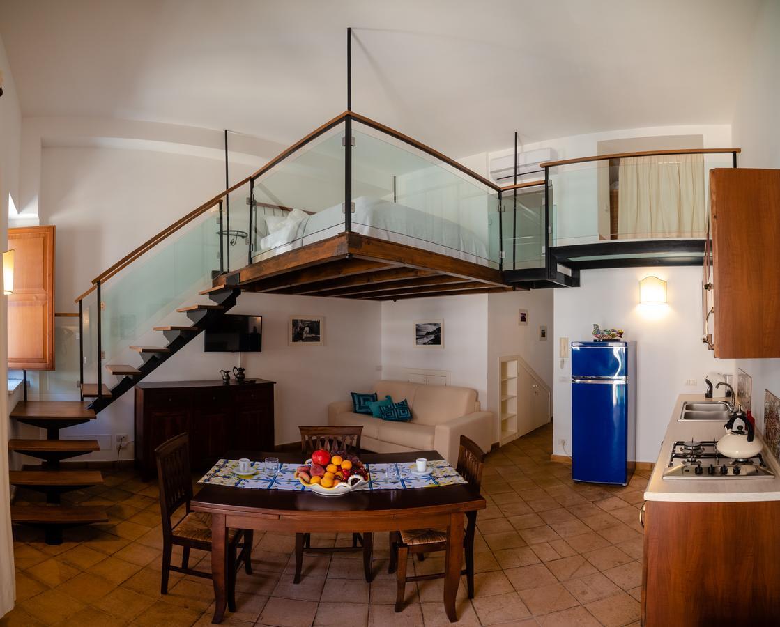 Vilagos Apartments & Loft ตาออร์มินา ภายนอก รูปภาพ